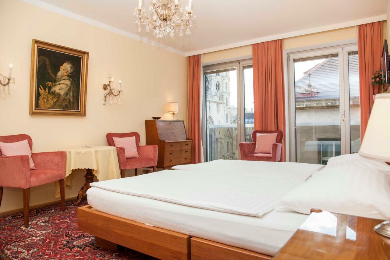 Pension Sacher - Apartments Am Stephansplatz Виена Екстериор снимка